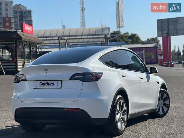 Белый Тесла Model Y, объемом двигателя 0 л и пробегом 31 тыс. км за 24999 $, фото 10 на Automoto.ua
