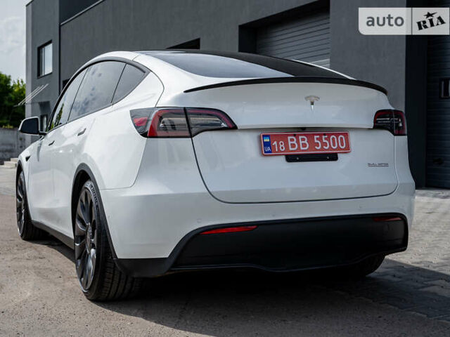 Белый Тесла Model Y, объемом двигателя 0 л и пробегом 10 тыс. км за 27900 $, фото 8 на Automoto.ua