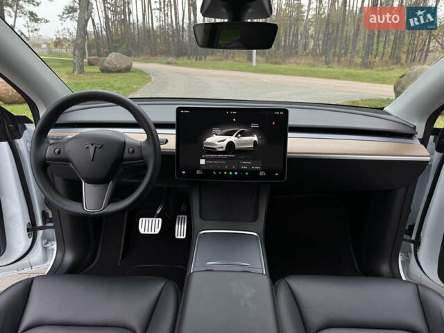 Белый Тесла Model Y, объемом двигателя 0 л и пробегом 74 тыс. км за 25700 $, фото 17 на Automoto.ua