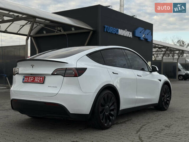 Белый Тесла Model Y, объемом двигателя 0 л и пробегом 59 тыс. км за 28950 $, фото 7 на Automoto.ua