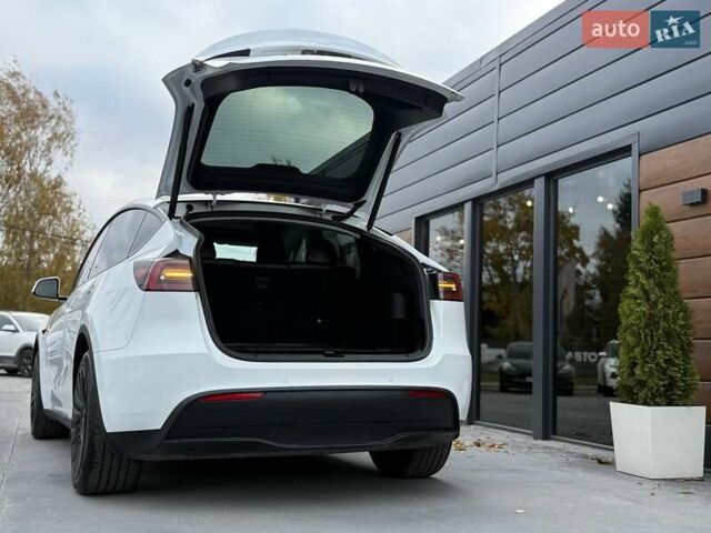 Тесла Model Y 2022 в Ровно на Automoto.ua Белый Тесла Model Y, объемом двигателя 0 л и пробегом 83 тыс. км за 22500 $, фото 19 на Automoto.ua