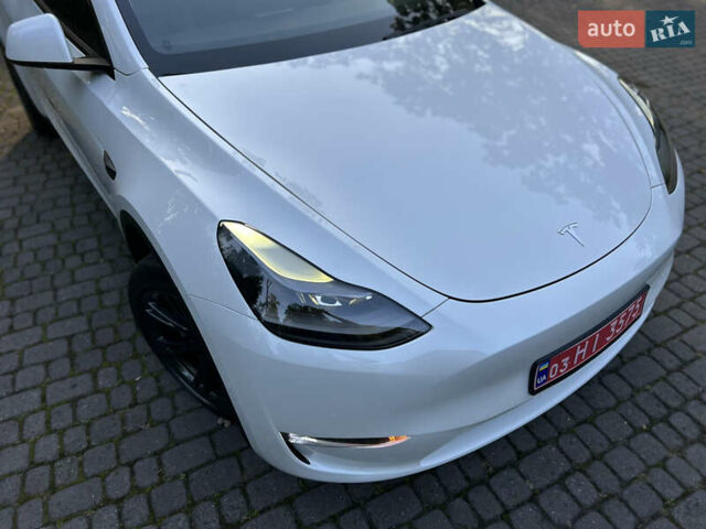 Тесла Model Y 2022 у Львові на Automoto.ua Білий Тесла Model Y, об'ємом двигуна 0 л та пробігом 220 тис. км за 21000 $, фото 10 на Automoto.ua