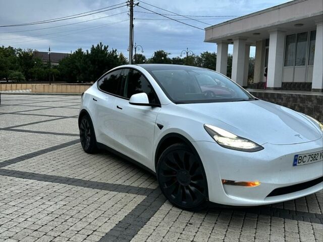 Тесла Model Y 2022 в Одессе на Automoto.ua Белый Тесла Model Y, объемом двигателя 0 л и пробегом 42 тыс. км за 28200 $, фото 3 на Automoto.ua