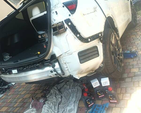 Тесла Model Y 2022 в Киеве на Automoto.ua Белый Тесла Model Y, объемом двигателя 0 л и пробегом 57 тыс. км за 25950 $, фото 19 на Automoto.ua