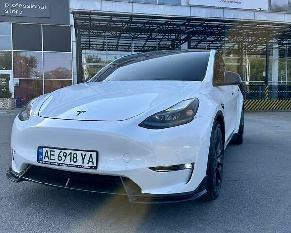 Белый Тесла Model Y, объемом двигателя 0 л и пробегом 39 тыс. км за 28799 $, фото 3 на Automoto.ua