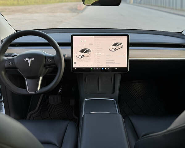Белый Тесла Model Y, объемом двигателя 0 л и пробегом 94 тыс. км за 24500 $, фото 21 на Automoto.ua