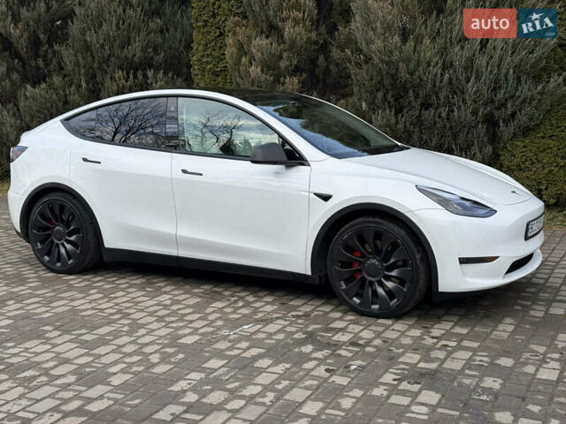Белый Тесла Model Y, объемом двигателя 0 л и пробегом 129 тыс. км за 27400 $, фото 9 на Automoto.ua