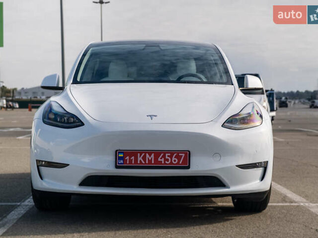 Белый Тесла Model Y, объемом двигателя 0 л и пробегом 51 тыс. км за 29500 $, фото 3 на Automoto.ua