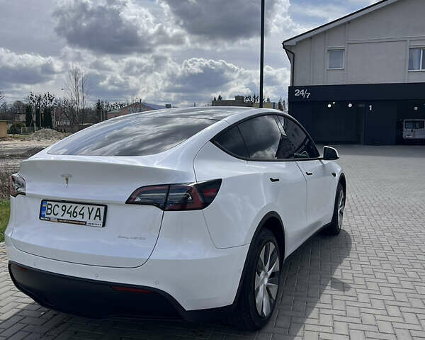 Тесла Model Y 2022 у Сокале на Automoto.ua Білий Тесла Model Y, об'ємом двигуна 0 л та пробігом 75 тис. км за 27500 $, фото 5 на Automoto.ua