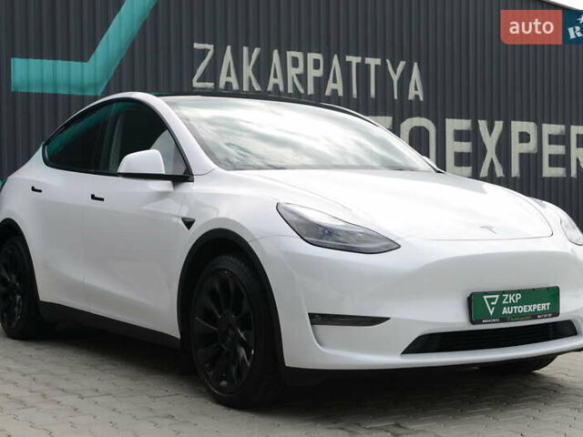 Тесла Model Y 2022 у Мукачеве на Automoto.ua Білий Тесла Model Y, об'ємом двигуна 0 л та пробігом 17 тис. км за 46500 $, фото 3 на Automoto.ua