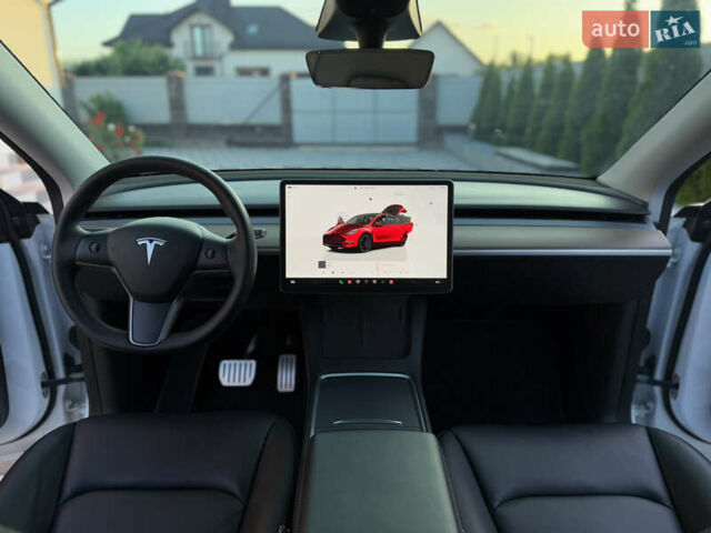 Белый Тесла Model Y, объемом двигателя 0 л и пробегом 59 тыс. км за 28950 $, фото 41 на Automoto.ua
