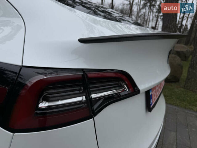 Белый Тесла Model Y, объемом двигателя 0 л и пробегом 74 тыс. км за 25700 $, фото 11 на Automoto.ua