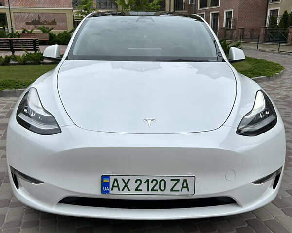 Белый Тесла Model Y, объемом двигателя 0 л и пробегом 45 тыс. км за 25500 $, фото 2 на Automoto.ua