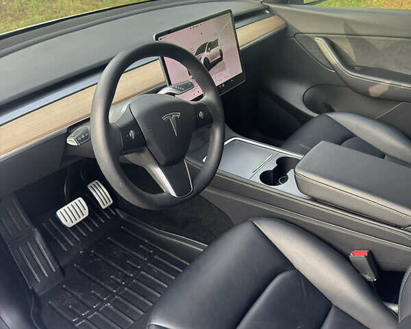 Белый Тесла Model Y, объемом двигателя 0 л и пробегом 86 тыс. км за 24500 $, фото 13 на Automoto.ua