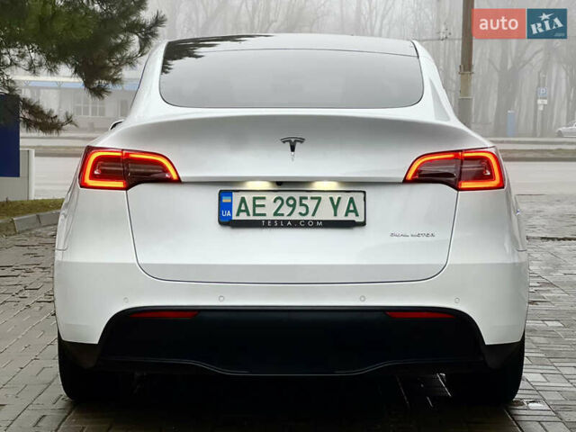 Белый Тесла Model Y, объемом двигателя 0 л и пробегом 68 тыс. км за 31599 $, фото 10 на Automoto.ua