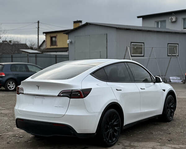 Белый Тесла Model Y, объемом двигателя 0 л и пробегом 16 тыс. км за 26500 $, фото 9 на Automoto.ua