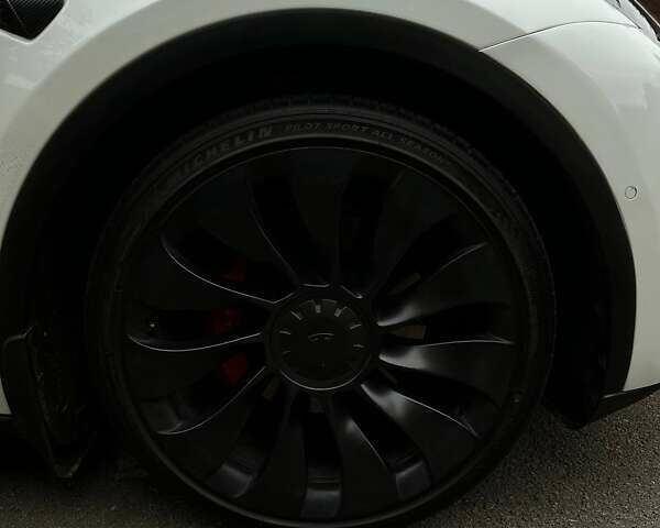 Тесла Model Y 2022 у Володимир-Волинський на Automoto.ua Білий Тесла Model Y, об'ємом двигуна 0 л та пробігом 152 тис. км за 24100 $, фото 17 на Automoto.ua