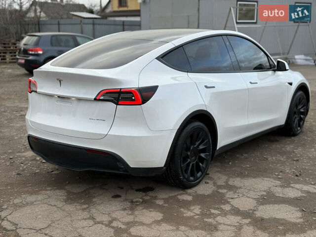 Белый Тесла Model Y, объемом двигателя 0 л и пробегом 16 тыс. км за 26500 $, фото 25 на Automoto.ua