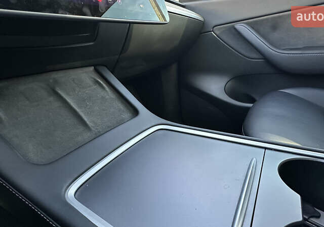 Білий Тесла Model Y, об'ємом двигуна 0 л та пробігом 63 тис. км за 28700 $, фото 16 на Automoto.ua