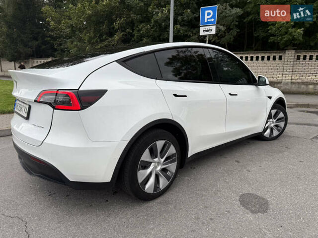 Білий Тесла Model Y, об'ємом двигуна 0 л та пробігом 82 тис. км за 25499 $, фото 5 на Automoto.ua