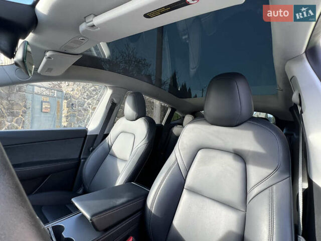 Білий Тесла Model Y, об'ємом двигуна 0 л та пробігом 12 тис. км за 24750 $, фото 39 на Automoto.ua