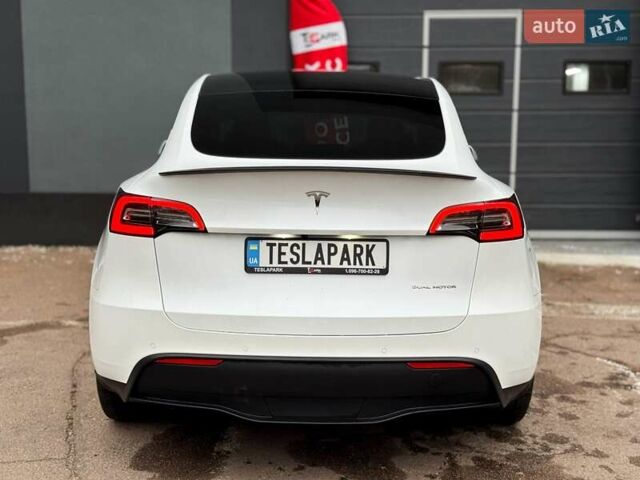 Білий Тесла Model Y, об'ємом двигуна 0 л та пробігом 60 тис. км за 28500 $, фото 8 на Automoto.ua