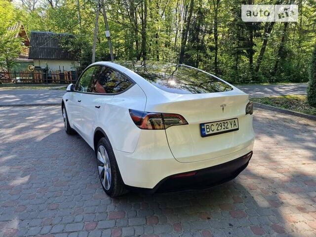 Белый Тесла Model Y, объемом двигателя 0 л и пробегом 3 тыс. км за 46999 $, фото 16 на Automoto.ua