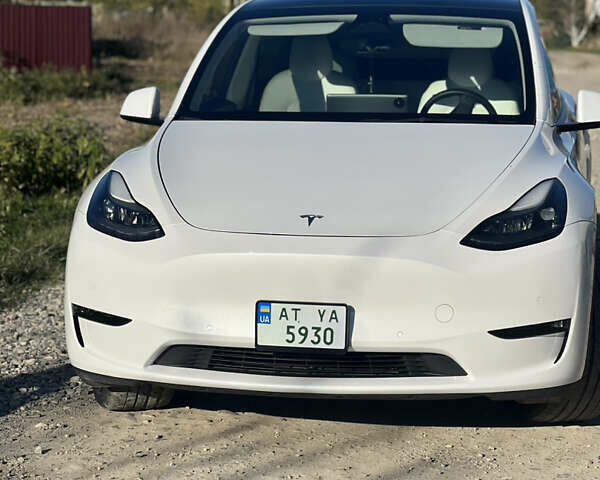 Белый Тесла Model Y, объемом двигателя 0 л и пробегом 69 тыс. км за 25900 $, фото 16 на Automoto.ua