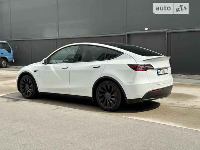 Белый Тесла Model Y, объемом двигателя 0 л и пробегом 12 тыс. км за 46500 $, фото 4 на Automoto.ua