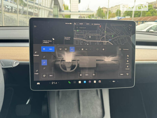Білий Тесла Model Y, об'ємом двигуна 0 л та пробігом 6 тис. км за 38400 $, фото 15 на Automoto.ua