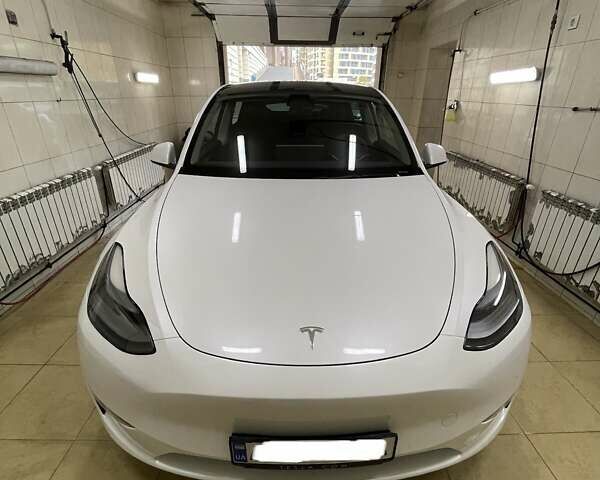 Білий Тесла Model Y, об'ємом двигуна 0 л та пробігом 10 тис. км за 45500 $, фото 22 на Automoto.ua