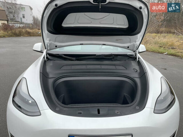 Білий Тесла Model Y, об'ємом двигуна 0 л та пробігом 66 тис. км за 35000 $, фото 10 на Automoto.ua