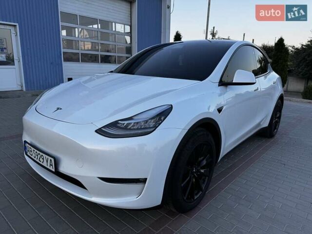 Белый Тесла Model Y, объемом двигателя 0 л и пробегом 59 тыс. км за 28800 $, фото 82 на Automoto.ua