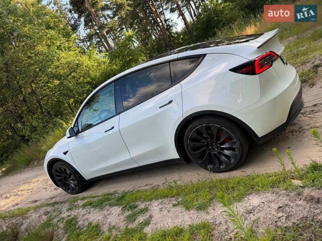 Тесла Model Y 2022 в Киеве на Automoto.ua Белый Тесла Model Y, объемом двигателя 0 л и пробегом 57 тыс. км за 25950 $, фото 7 на Automoto.ua