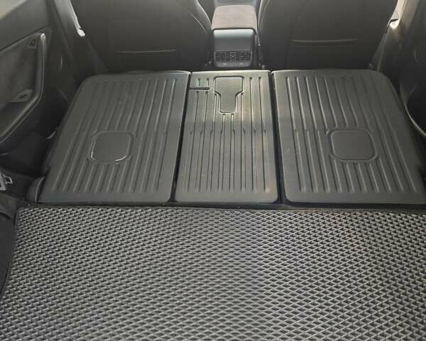 Белый Тесла Model Y, объемом двигателя 0 л и пробегом 38 тыс. км за 28000 $, фото 24 на Automoto.ua