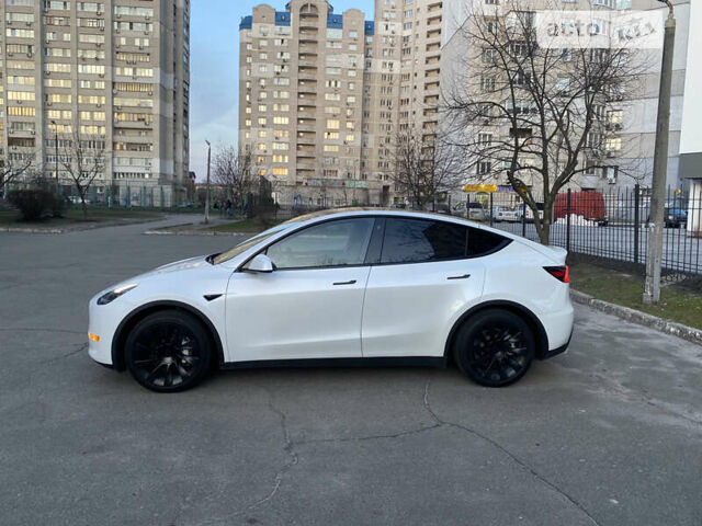 Білий Тесла Model Y, об'ємом двигуна 0 л та пробігом 32 тис. км за 34900 $, фото 4 на Automoto.ua