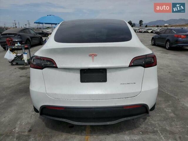 Білий Тесла Model Y, об'ємом двигуна 0 л та пробігом 29 тис. км за 8500 $, фото 5 на Automoto.ua