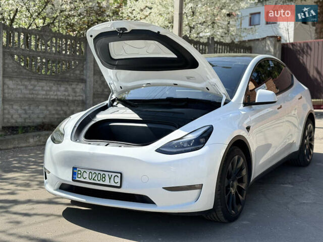 Белый Тесла Model Y, объемом двигателя 0 л и пробегом 67 тыс. км за 23999 $, фото 40 на Automoto.ua