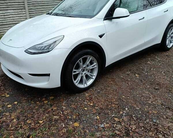 Белый Тесла Model Y, объемом двигателя 0 л и пробегом 52 тыс. км за 29000 $, фото 5 на Automoto.ua