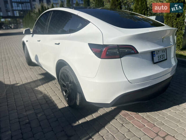 Белый Тесла Model Y, объемом двигателя 0 л и пробегом 69 тыс. км за 25900 $, фото 3 на Automoto.ua