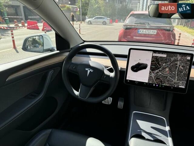 Белый Тесла Model Y, объемом двигателя 0 л и пробегом 5 тыс. км за 45600 $, фото 14 на Automoto.ua