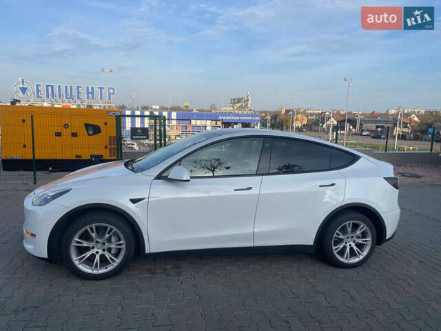 Білий Тесла Model Y, об'ємом двигуна 0 л та пробігом 60 тис. км за 24900 $, фото 8 на Automoto.ua