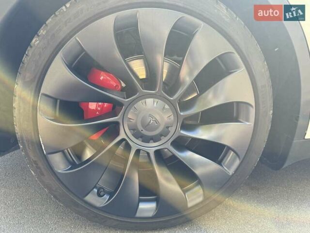 Белый Тесла Model Y, объемом двигателя 0 л и пробегом 5 тыс. км за 45600 $, фото 10 на Automoto.ua