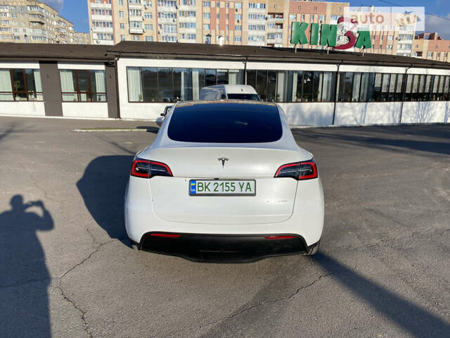 Белый Тесла Model Y, объемом двигателя 0 л и пробегом 9 тыс. км за 36555 $, фото 4 на Automoto.ua