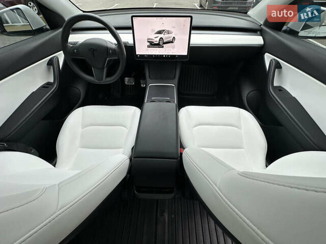 Белый Тесла Model Y, объемом двигателя 0 л и пробегом 117 тыс. км за 24999 $, фото 18 на Automoto.ua