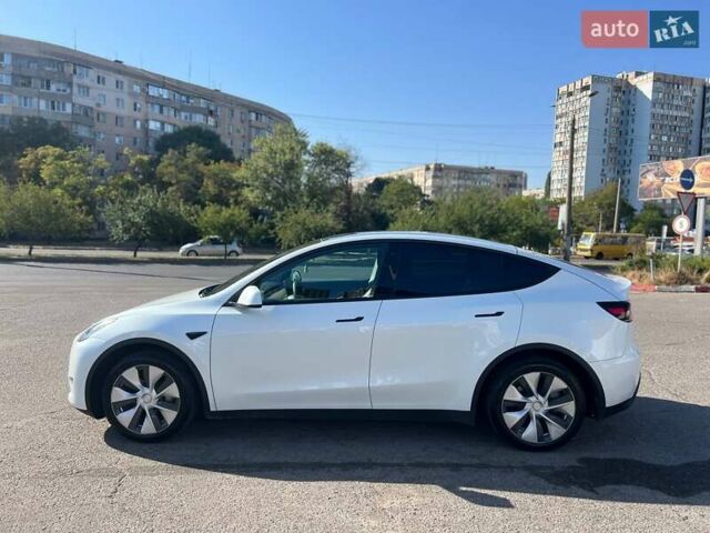 Белый Тесла Model Y, объемом двигателя 0 л и пробегом 31 тыс. км за 24999 $, фото 9 на Automoto.ua