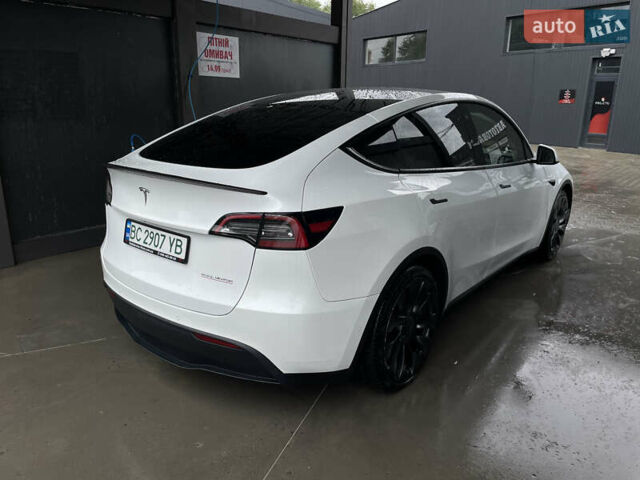 Белый Тесла Model Y, объемом двигателя 0 л и пробегом 48 тыс. км за 32000 $, фото 4 на Automoto.ua