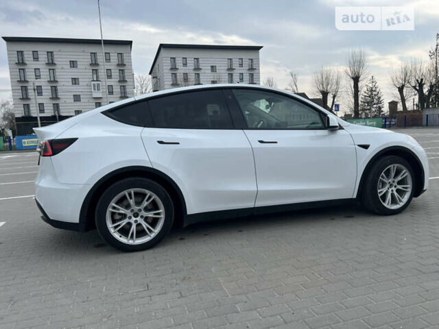 Белый Тесла Model Y, объемом двигателя 0 л и пробегом 15 тыс. км за 36900 $, фото 8 на Automoto.ua