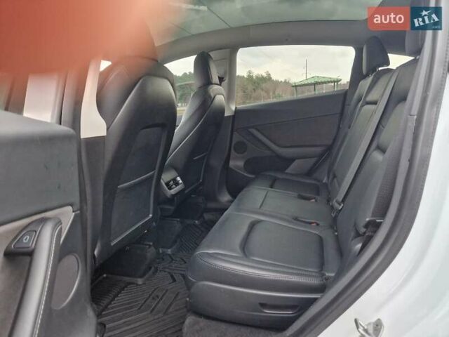 Белый Тесла Model Y, объемом двигателя 0 л и пробегом 47 тыс. км за 26200 $, фото 17 на Automoto.ua