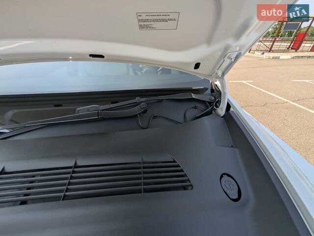 Белый Тесла Model Y, объемом двигателя 0 л и пробегом 39 тыс. км за 29500 $, фото 31 на Automoto.ua